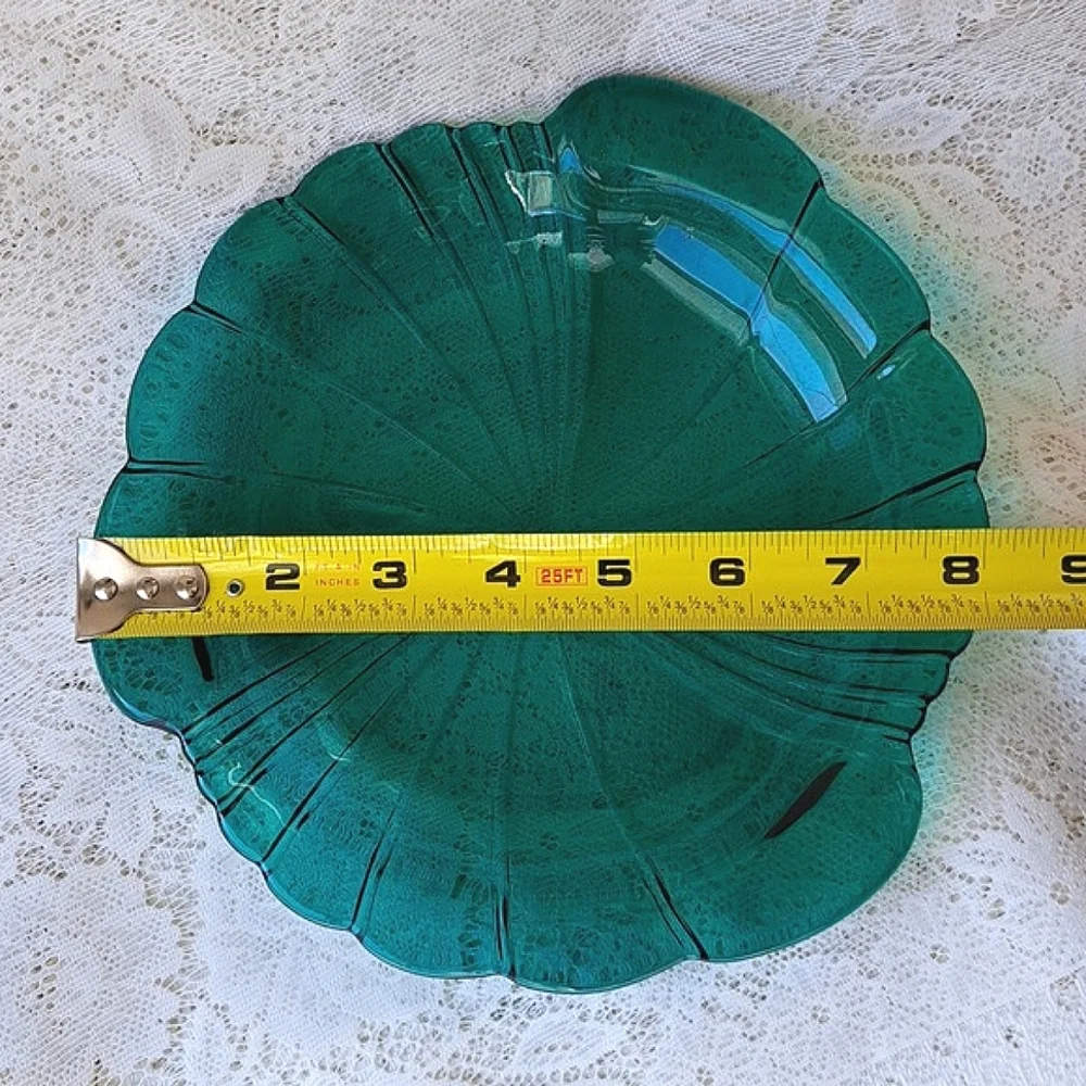 Early 20th Century Art Deco Emerald Green Glass Salad Dessert Plate Vintage